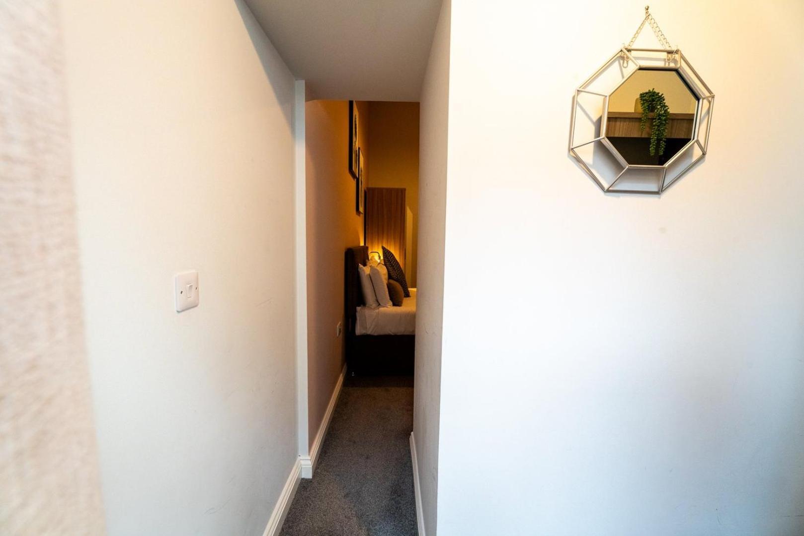 Free Parking | Smart Tv | 4 Guests Apartment Swansea