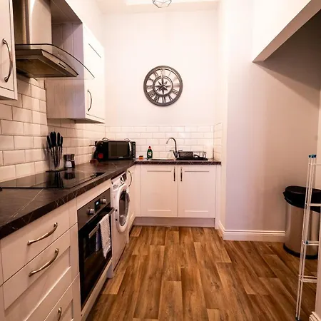 Free Parking | Smart Tv | 4 Guests Apartment Swansea Exterior photo