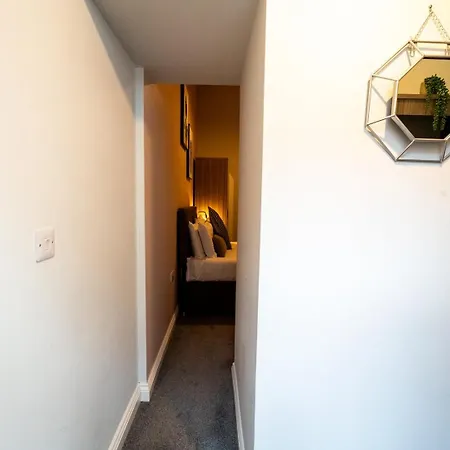 Free Parking | Smart Tv | 4 Guests Apartment Swansea Room photo