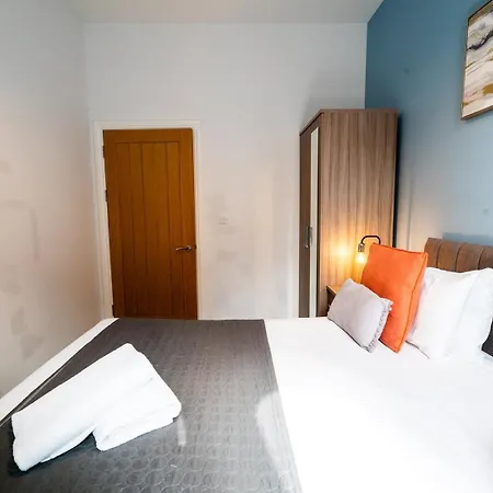 Free Parking | Smart Tv | 4 Guests Apartment Swansea Room photo