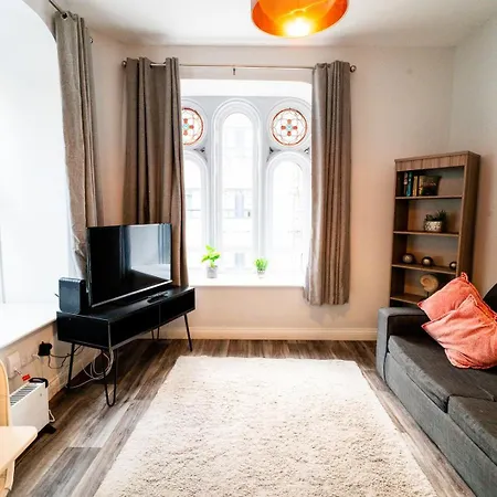 Free Parking | Smart Tv | 4 Guests Apartment Swansea Room photo