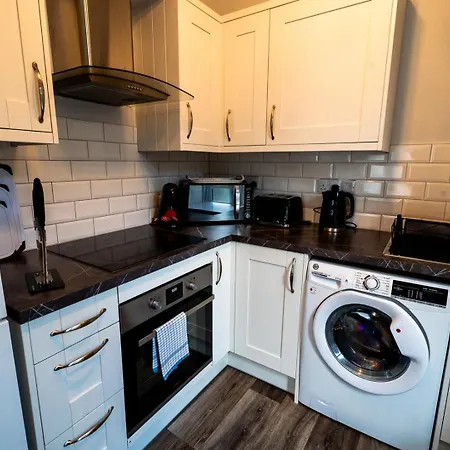 Free Parking | Smart Tv | 4 Guests Apartment Swansea Room photo