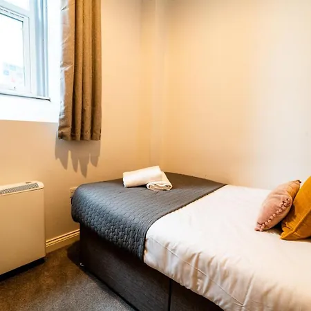 Free Parking | Smart Tv | 4 Guests Apartment Swansea Room photo